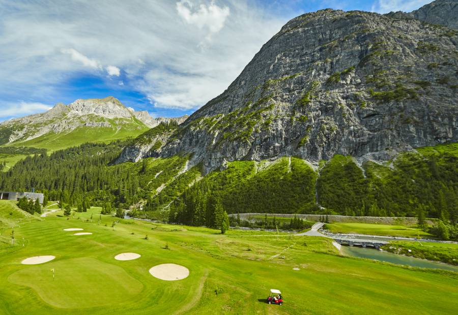 Unique golf course in Lech - Burghotel Oberlech