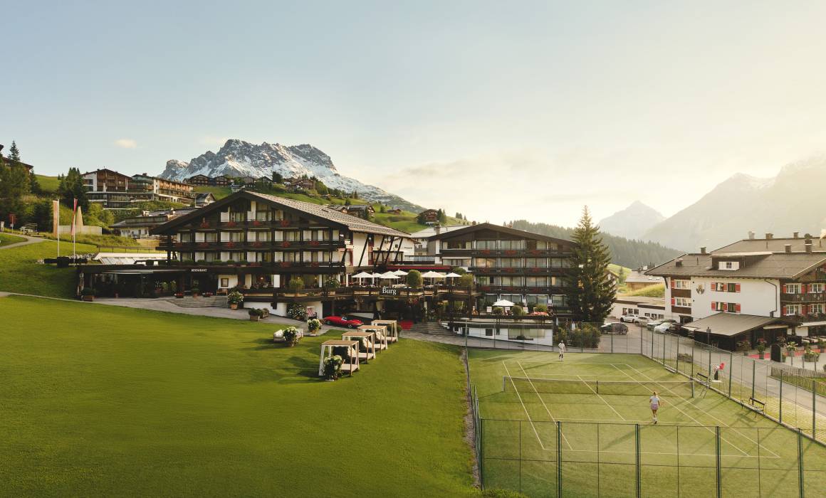 Burg Hotel Lech am Arlberg Aussen 