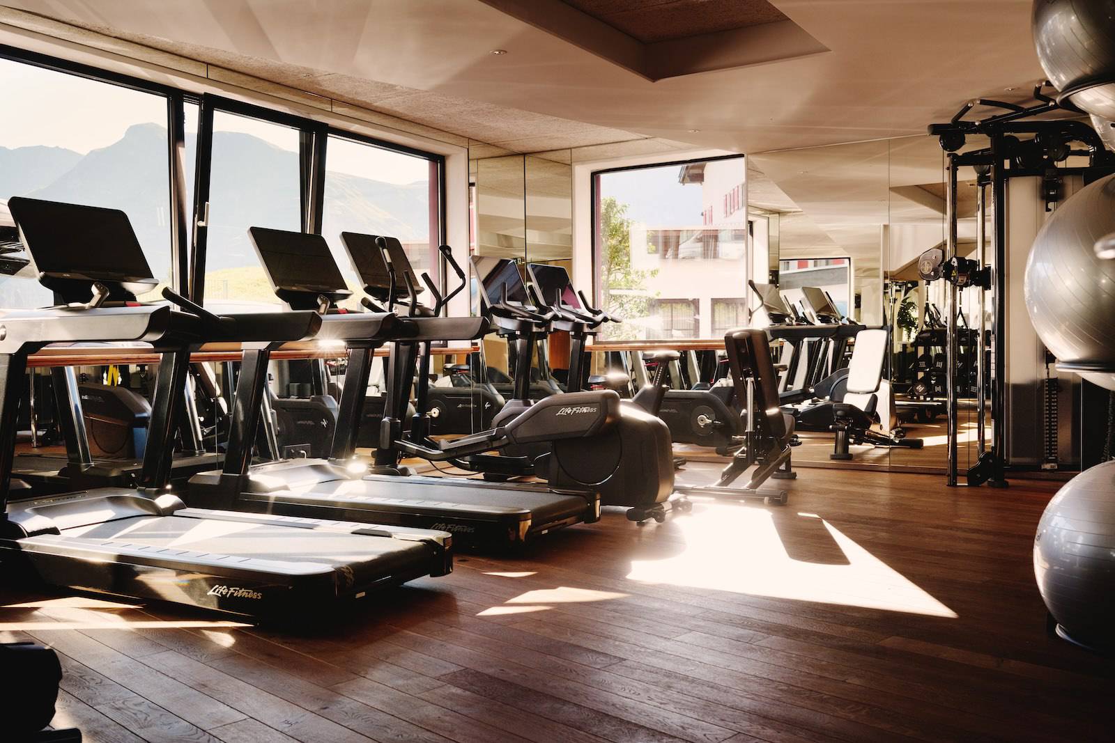 Gym & courses - BURG Hotel