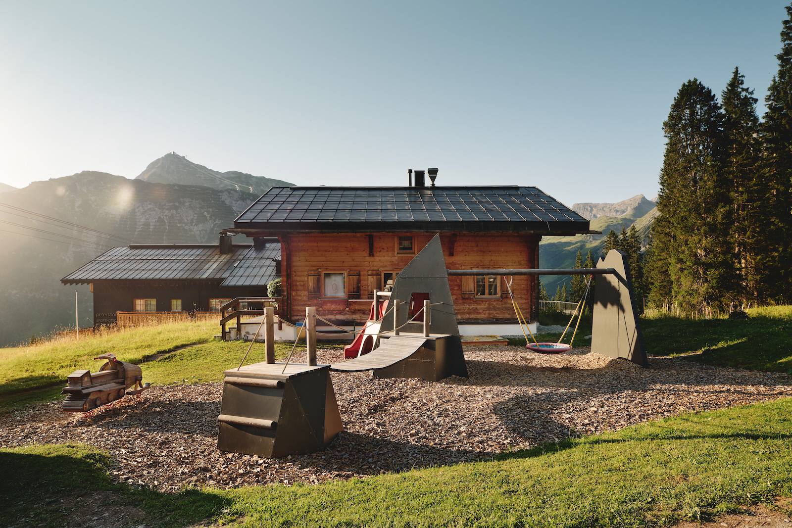 Sommer in Lech mit Kindern - BURG Hotel