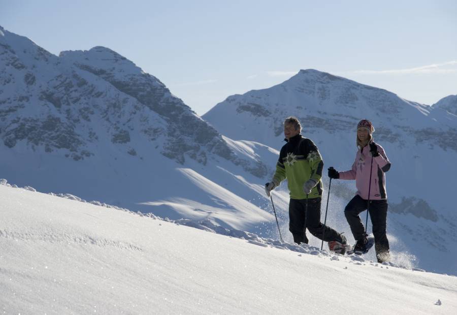 Away in your snowshoes - Burghotel Oberlech